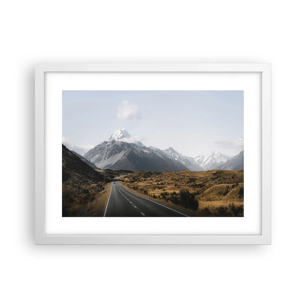 Poster in einem weißen Rahmen - Der Weg ins Herz der Berge - 40x30 cm