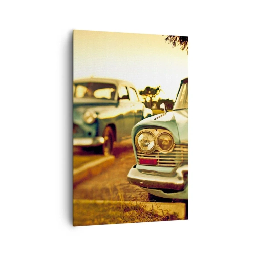 Bild auf Leinwand - Leinwandbild - Oldtimer im warmen Licht des Sonnenuntergangs - 80x120cm - Wir werden abwarten und sehen - Moderne Wanddekoration für Wohnzimmer und Schlafzimmer ARTTOR