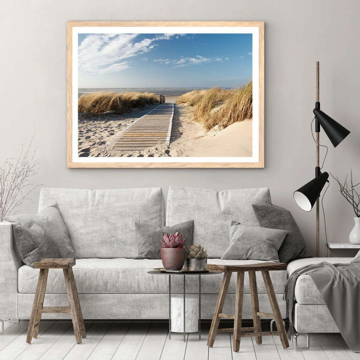 Poster in einem Rahmen aus heller Eiche - Hinter der Düne, im Rauschen des Grases - 70x50 cm