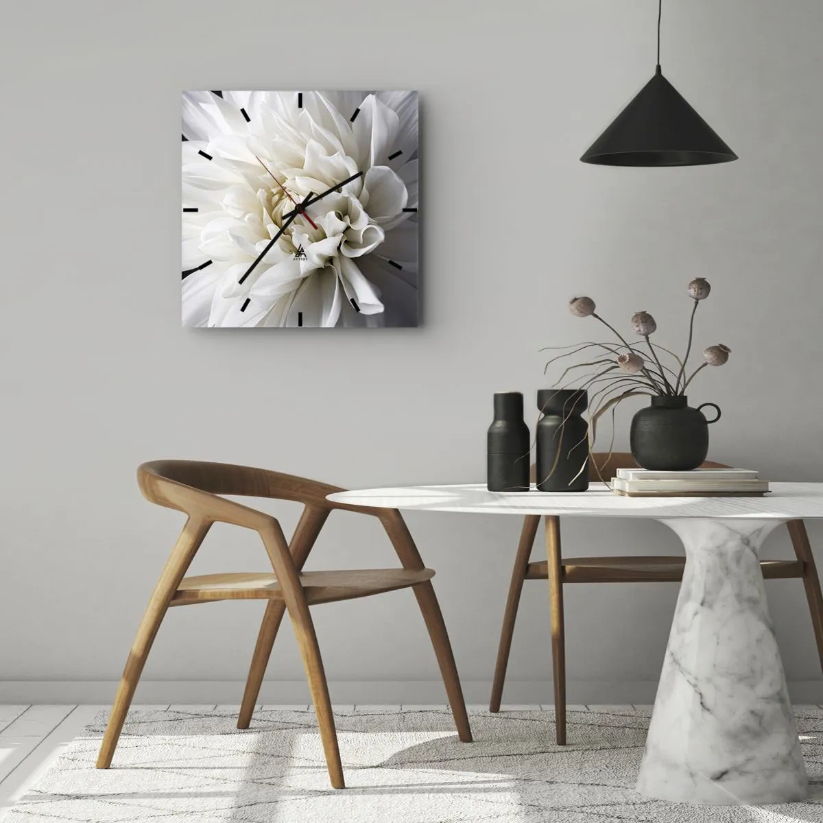 Wanduhr - Glasuhr - Eine zarte weiße Blume auf schwarzem Hintergrund in einer eleganten Komposition - 30x30cm - Der Morgen der Braut - Moderne Wanddekoration für Wohnzimmer und Schlafzimmer ARTTOR