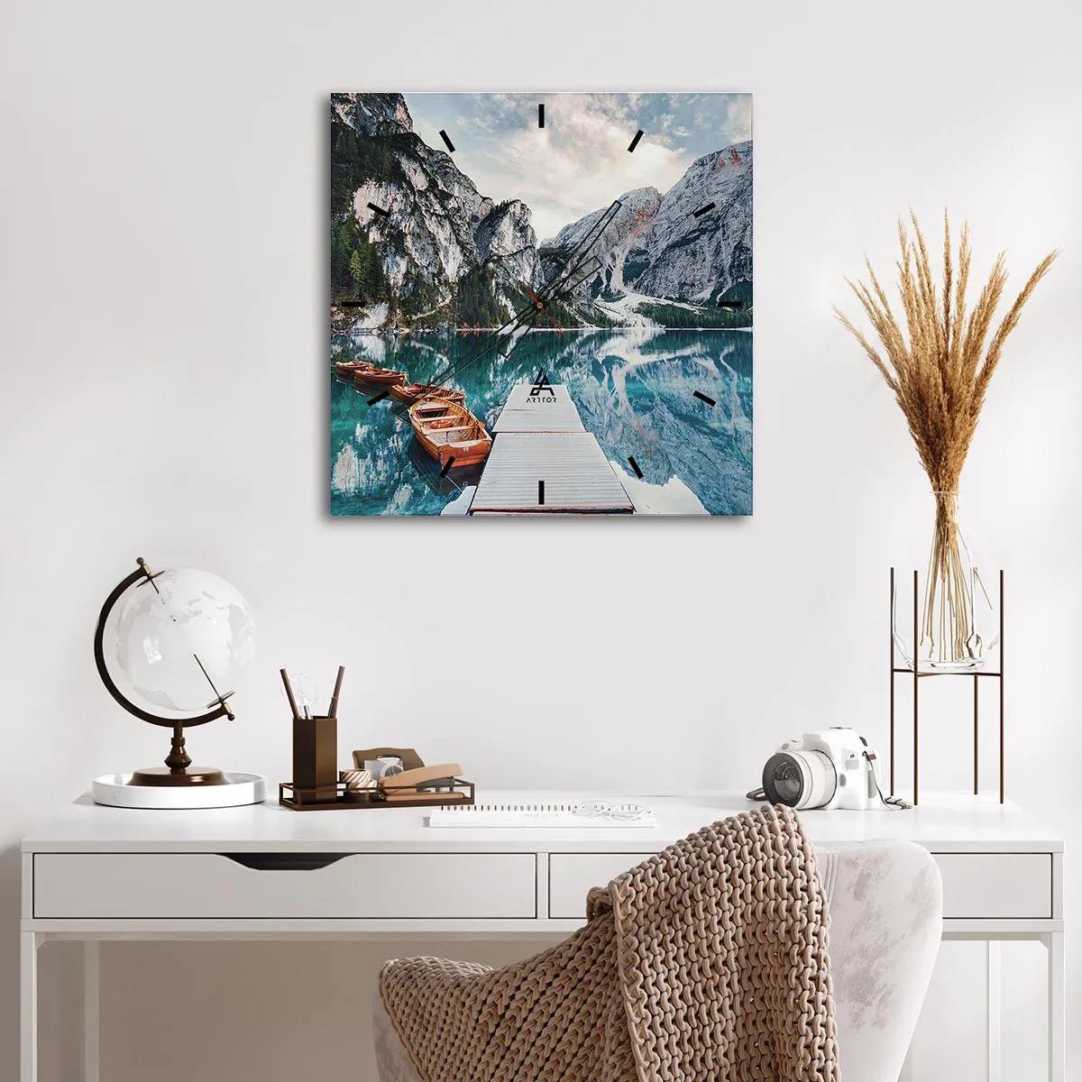 Wanduhr - Glasuhr - Wir zeigen Ihnen Schönheit - 40x40 cm