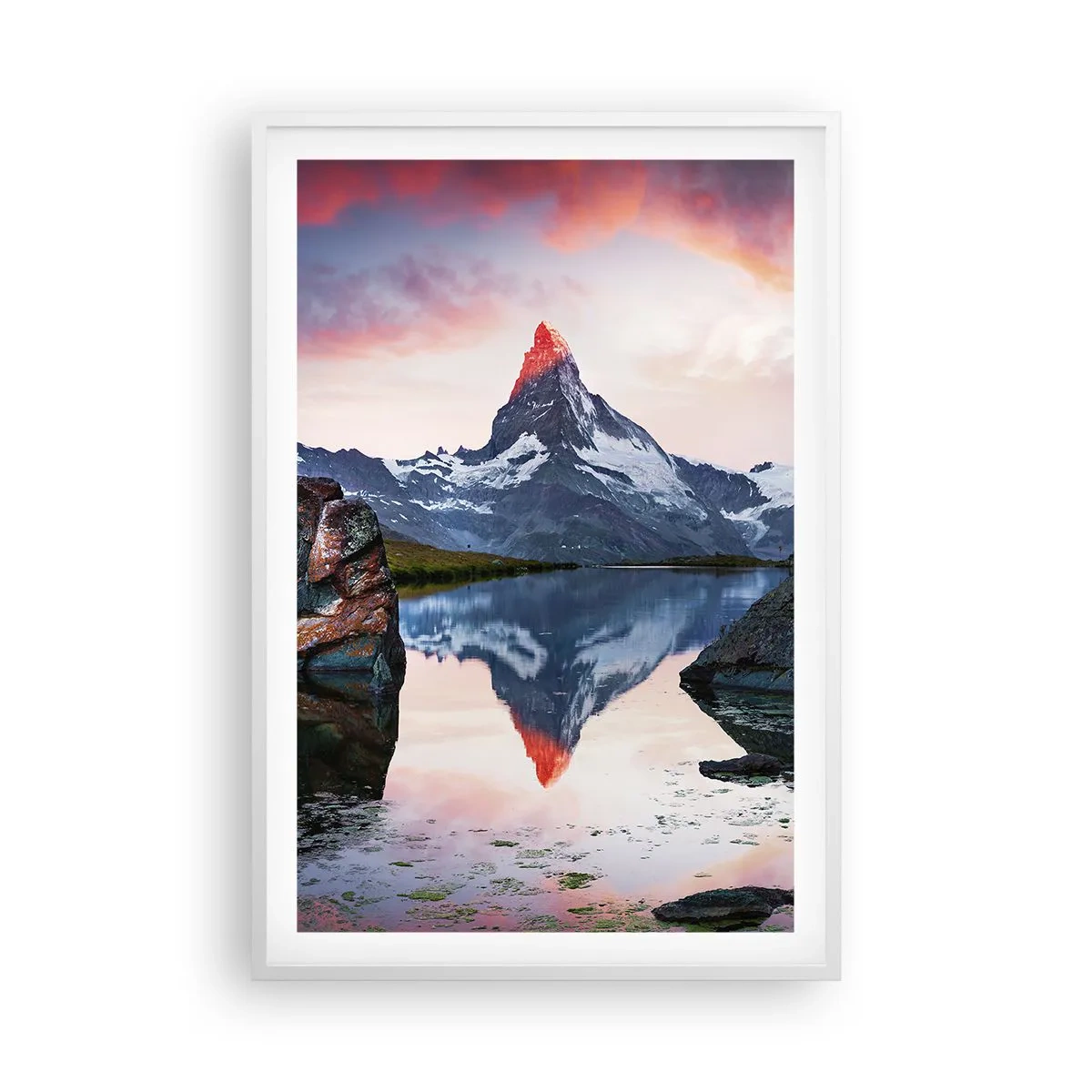 Poster in einem weißen Rahmen - Das Herz der Berge ist heiß - 61x91 cm