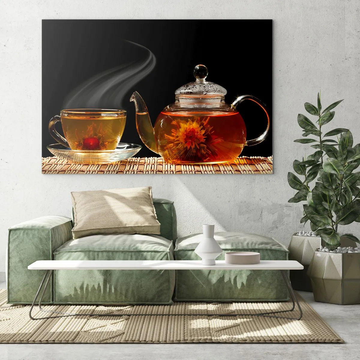 Glasbild - Bild auf glas - Eine Glaskanne und eine Tasse Tee mit einer Blume auf schwarzem Hintergrund - 100x70cm - Die Magie und Kunst des Teezubereitens - Moderne Wanddekoration für Wohnzimmer und Schlafzimmer ARTTOR