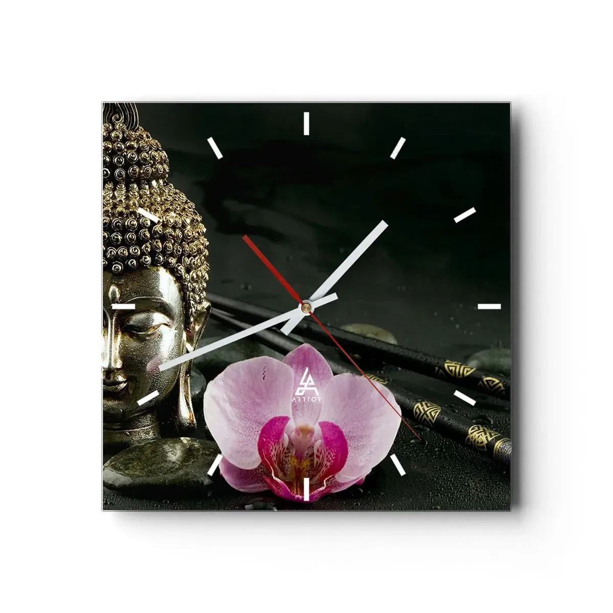 Wanduhr - Glasuhr - Eine Buddha-Statuette mit Orchidee und Essstäbchen vor einem Hintergrund aus Steinen - 30x30cm - Harmonie von Weisheit und Schönheit - Moderne Wanddekoration für Wohnzimmer und Schlafzimmer ARTTOR