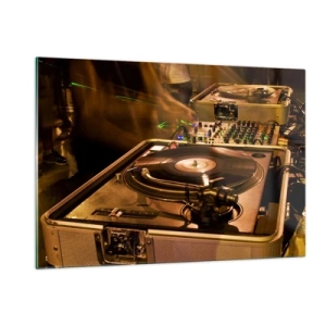 Glasbild - Bild auf glas - Ein Plattenspieler vor einer Partykulisse mit dynamischen Lichteffekten - 120x80cm - Kannst du die Kraft spüren? - Moderne Wanddekoration für Wohnzimmer und Schlafzimmer ARTTOR