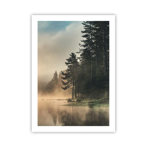 Poster - Neblige Waldlandschaft über einem ruhigen See - 50x70cm - Die Geburt des Tages - Moderne Wanddekoration für Wohnzimmer und Schlafzimmer ARTTOR