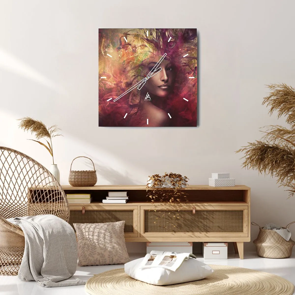 Wanduhr - Glasuhr - Eine Frau in abstrakten Farben, die einen dynamischen Hintergrund schafft - 30x30cm - Ich bin hier! - Moderne Wanddekoration für Wohnzimmer und Schlafzimmer ARTTOR