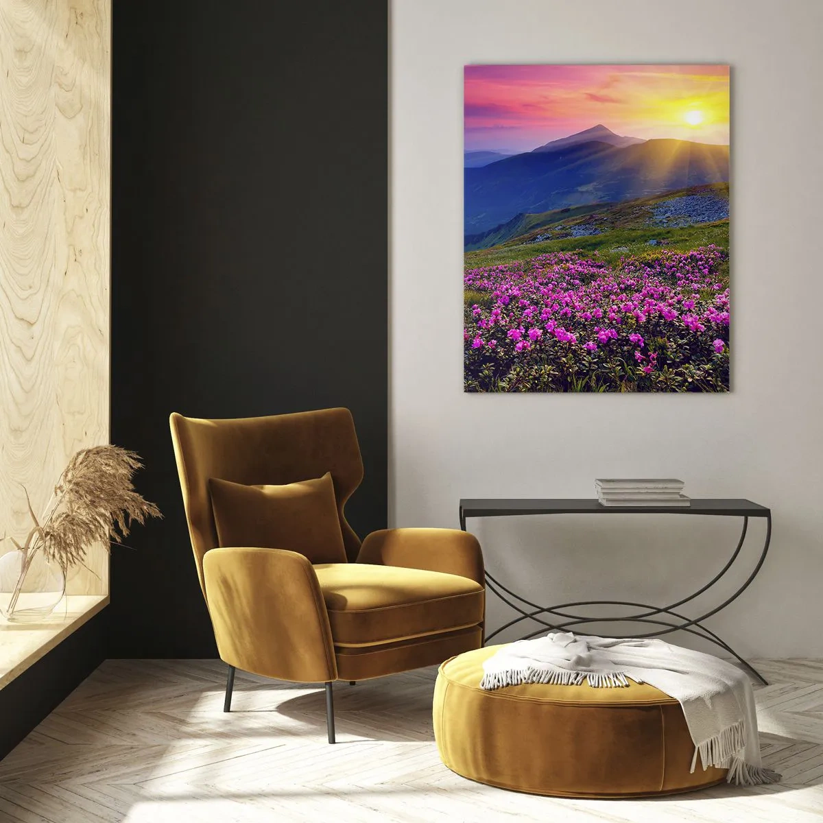 Glasbild - Bild auf glas - Eine blühende Wiese mit Blick auf die Berge bei Sonnenuntergang - 70x100cm - … Und drumherum duftet es nach Latschenkiefer und dem Duft von Kräutern - Moderne Wanddekoration für Wohnzimmer und Schlafzimmer ARTTOR