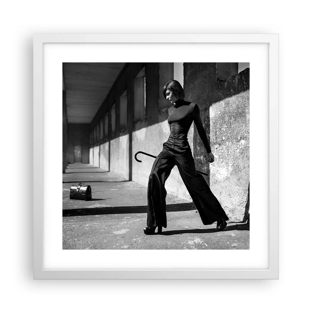 Poster in einem weißen Rahmen - Urbane Eleganz - 40x40 cm
