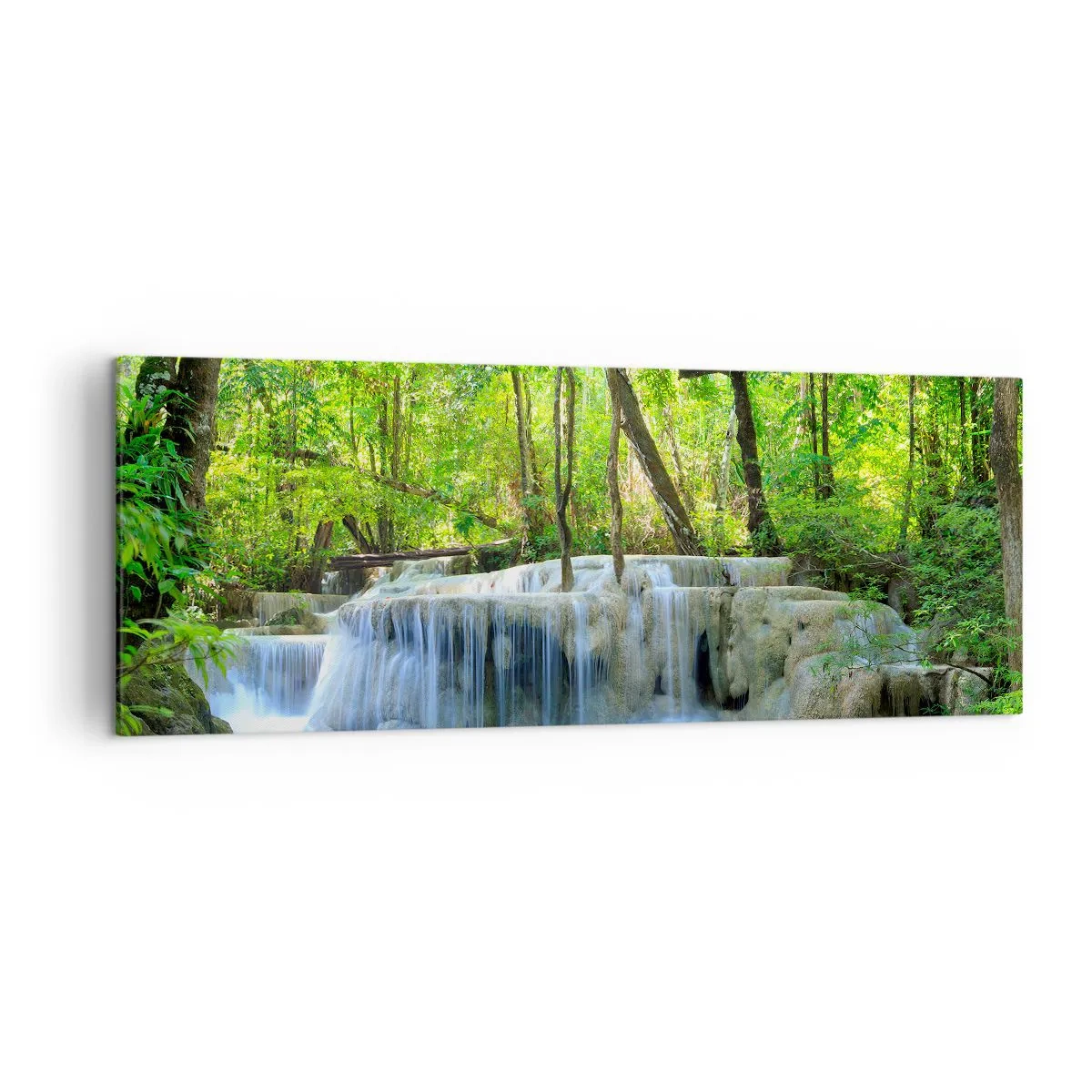 Bild auf Leinwand - Leinwandbild - Ein Wasserfall zwischen grünen Bäumen mit blauem Wasser in einer natürlichen Umgebung - 140x50cm - In Türkis und Grün ertrinken - Moderne Wanddekoration für Wohnzimmer und Schlafzimmer ARTTOR