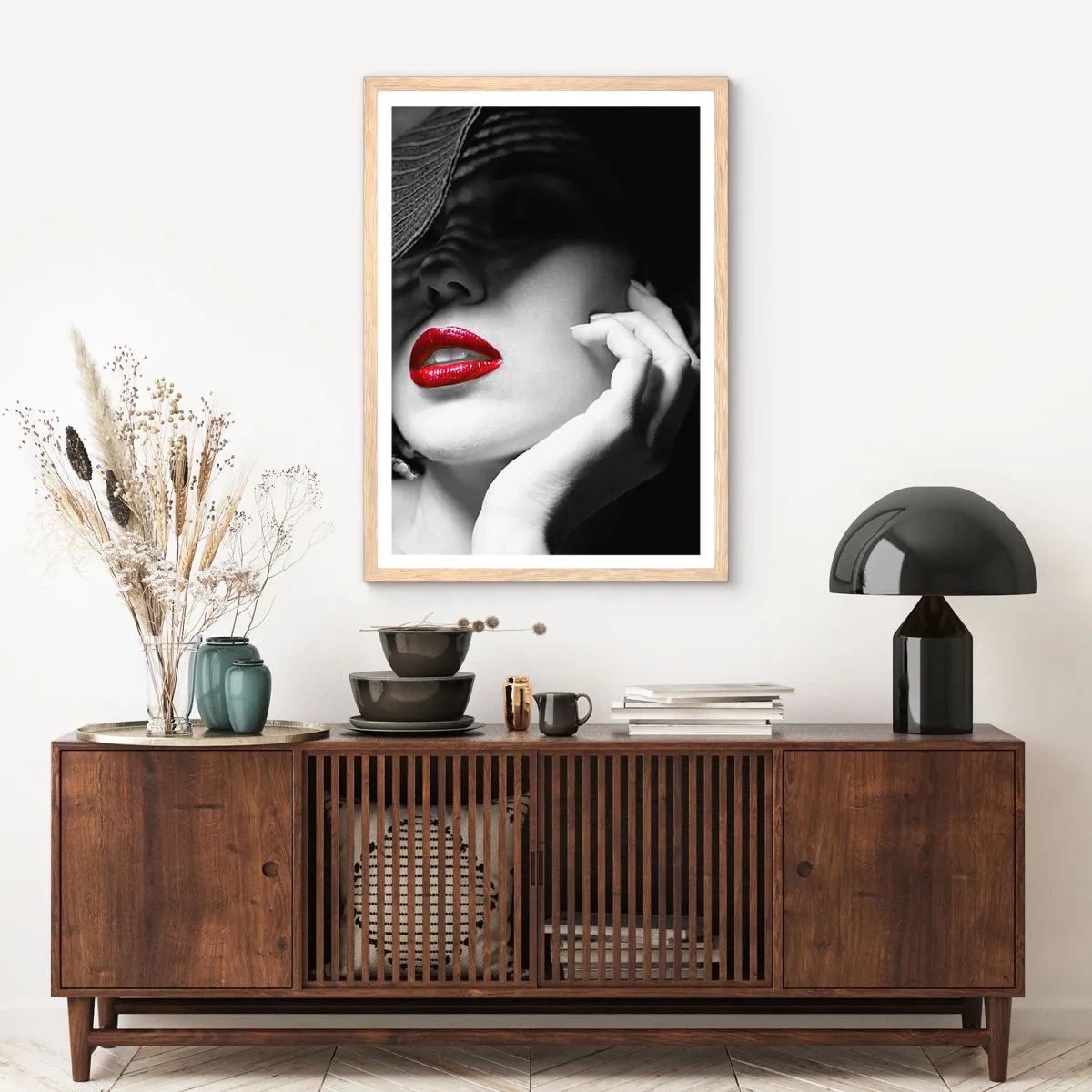 Poster in einem Rahmen aus heller Eiche - Eine Studie in Scharlachrot - 30x40 cm