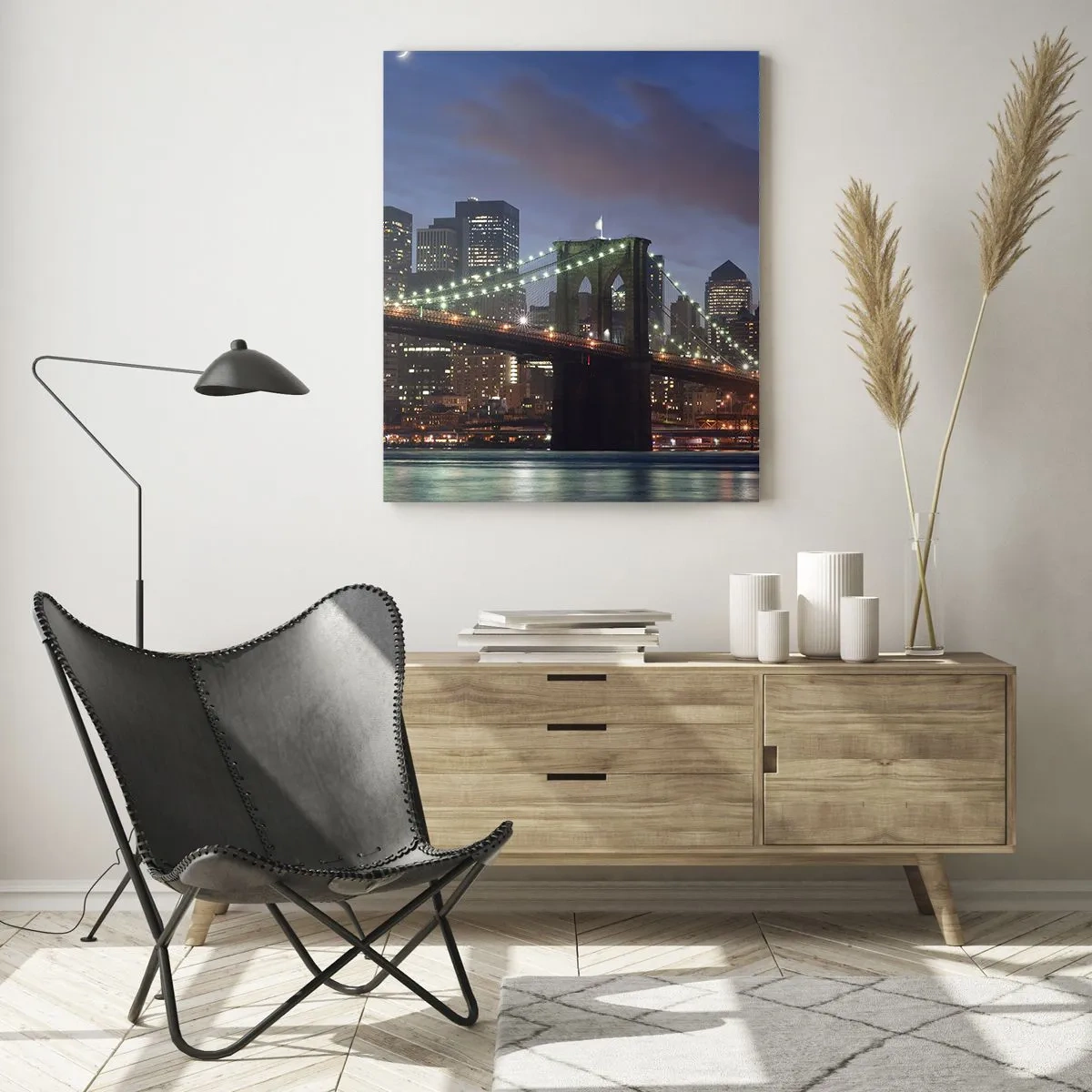 Glasbild - Bild auf glas - New York City Bridge bei Nacht mit beleuchteten Gebäuden - 80x120cm - Leuchtende Nacht - Moderne Wanddekoration für Wohnzimmer und Schlafzimmer ARTTOR