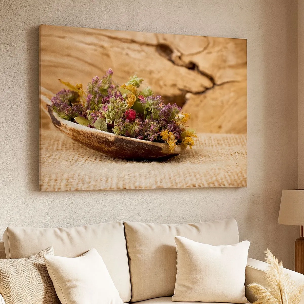 Bild auf Leinwand - Leinwandbild - Getrocknete Kräuter in einem Holzlöffel auf natürlichem Holzhintergrund - 70x50cm - Bunte Blumen und duftende Kräuter - Moderne Wanddekoration für Wohnzimmer und Schlafzimmer ARTTOR