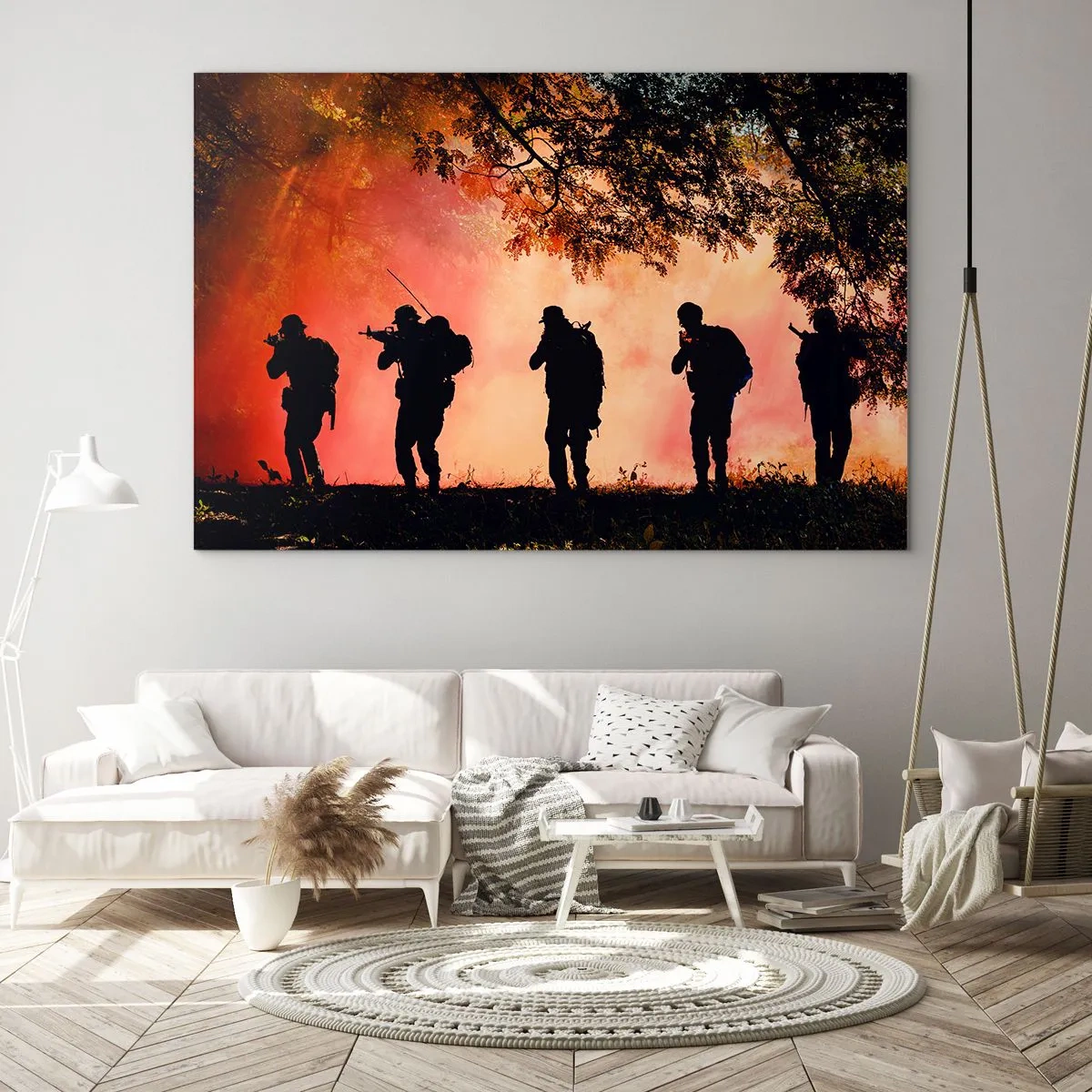 Glasbild - Bild auf glas - Eine Gruppe Soldaten marschiert vor der Kulisse eines brennenden Waldes. - 120x80cm - … Alle für einen. - Moderne Wanddekoration für Wohnzimmer und Schlafzimmer ARTTOR