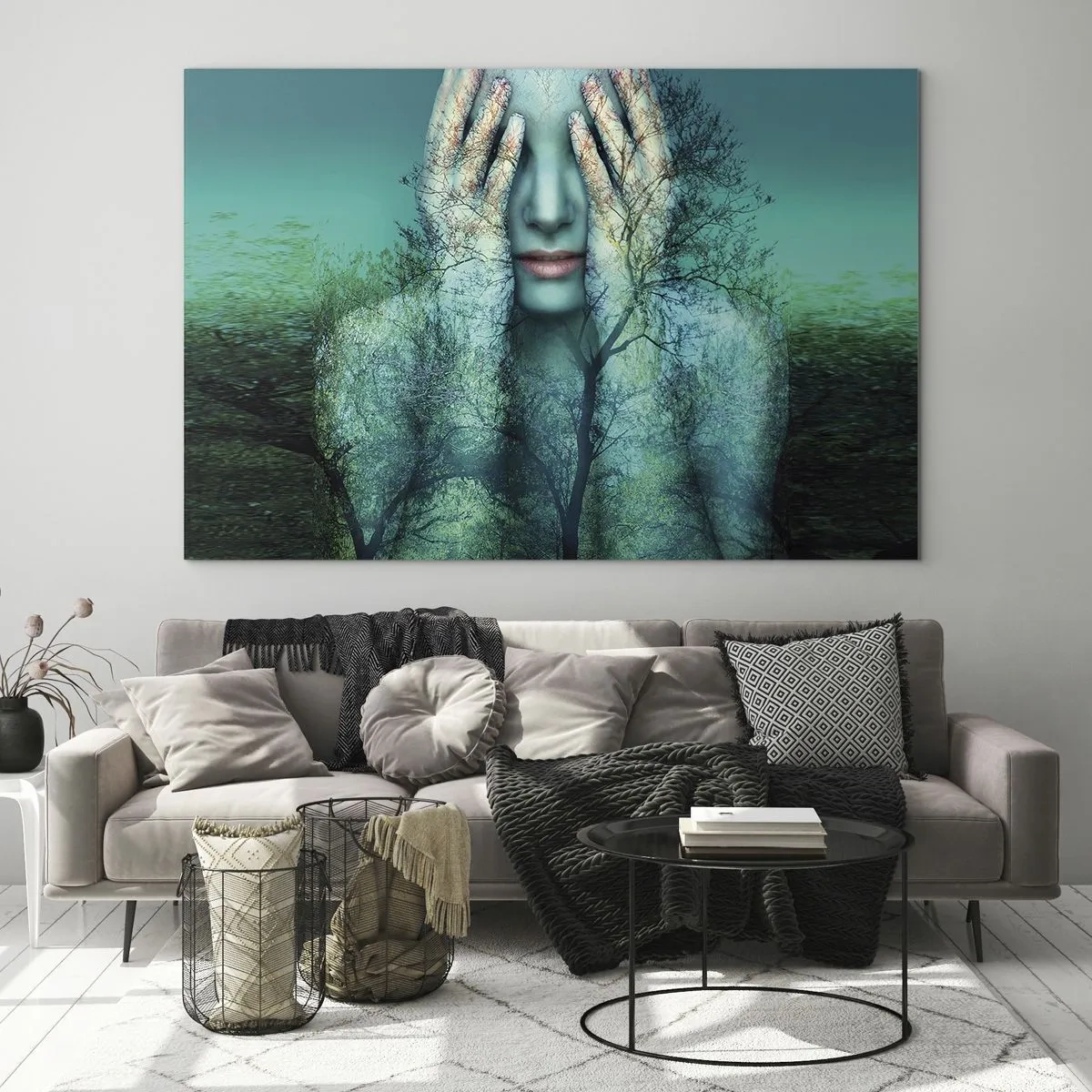 Glasbild - Bild auf glas - Ein Frauengesicht mit Baummotiv in surrealer Kulisse - 70x50cm - Eingetaucht in Blau - Moderne Wanddekoration für Wohnzimmer und Schlafzimmer ARTTOR