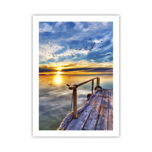 Poster - Holzsteg über dem See bei Sonnenuntergang - 50x70cm - Der Wind geht zur Ruhe - Moderne Wanddekoration für Wohnzimmer und Schlafzimmer ARTTOR