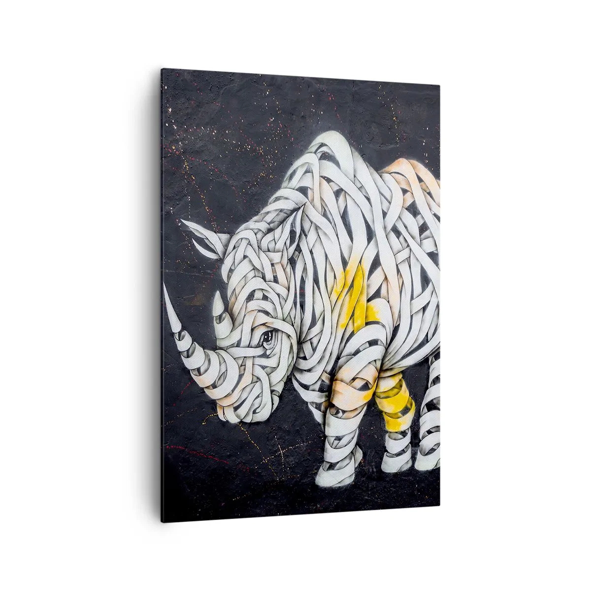 Bild auf Leinwand - Leinwandbild - Ein geschnitztes Nashorn mit abstrakten Streifen auf dunklem Hintergrund. - 70x100cm - Dicke Haut ist ein Mythos - Moderne Wanddekoration für Wohnzimmer und Schlafzimmer ARTTOR