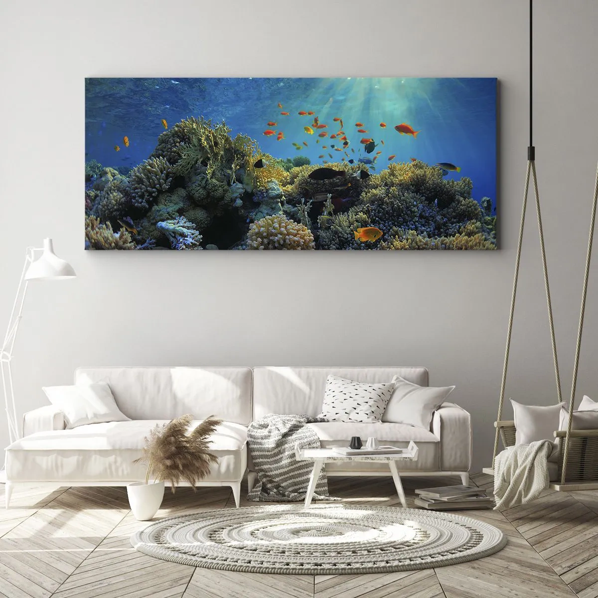 Bild auf Leinwand - Leinwandbild - Korallenriff mit Fischen in den Sonnenstrahlen unter Wasser - 160x50cm - Unterwasserschätze - Moderne Wanddekoration für Wohnzimmer und Schlafzimmer ARTTOR