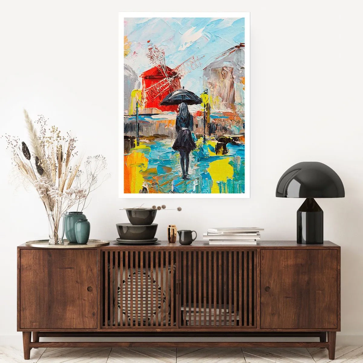 Poster - Eine Frau mit einem Regenschirm vor der Kulisse einer Stadt im Regen - 50x70cm - Pariser Legenden - Moderne Wanddekoration für Wohnzimmer und Schlafzimmer ARTTOR