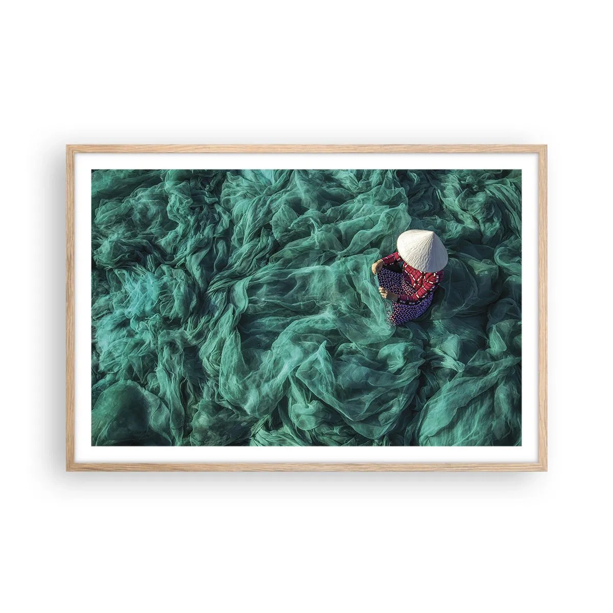 Poster in einem Rahmen aus heller Eiche - In einem Meer aus Netzen - 91x61 cm