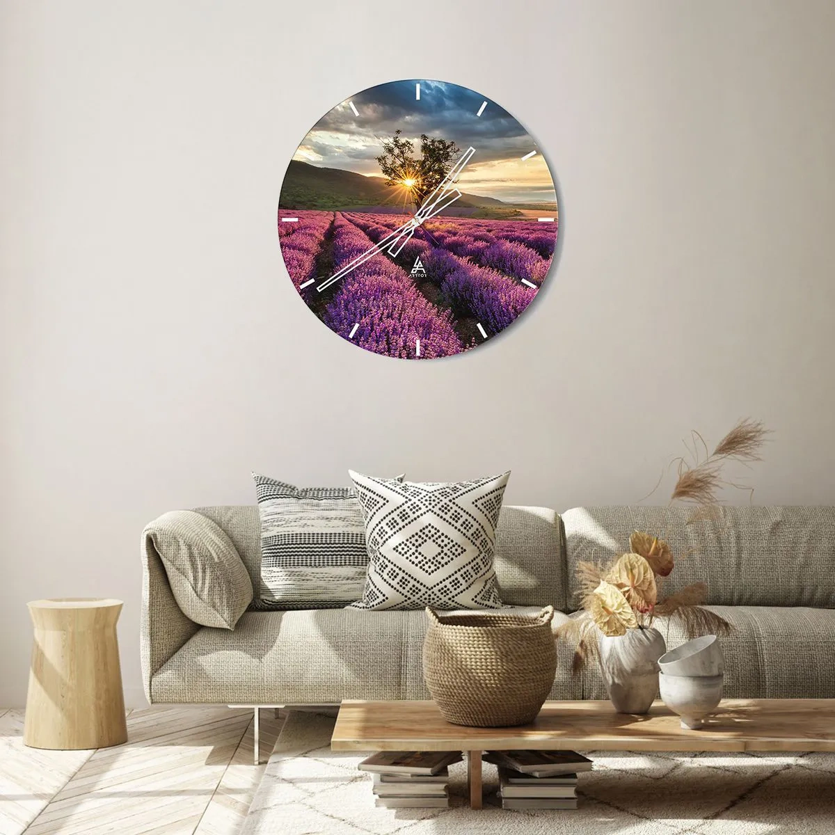 Wanduhr - Glasuhr - Ein Lavendelfeld bei Sonnenuntergang mit einem einsamen Baum - 30x30cm - Fliederfarbenes Aroma - Moderne Wanddekoration für Wohnzimmer, Küche und Schlafzimmer ARTTOR