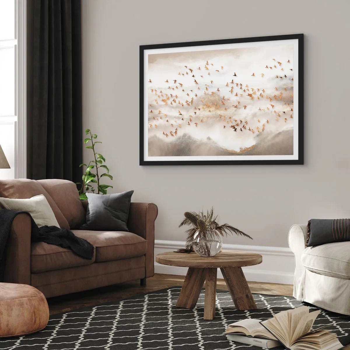 Poster in einem schwarzem Rahmen - Goldene Vögel vor den nebligen Bergen - 70x50cm - Es ist schon die Zeit… - Moderne Wanddekoration für Wohnzimmer und Schlafzimmer ARTTOR