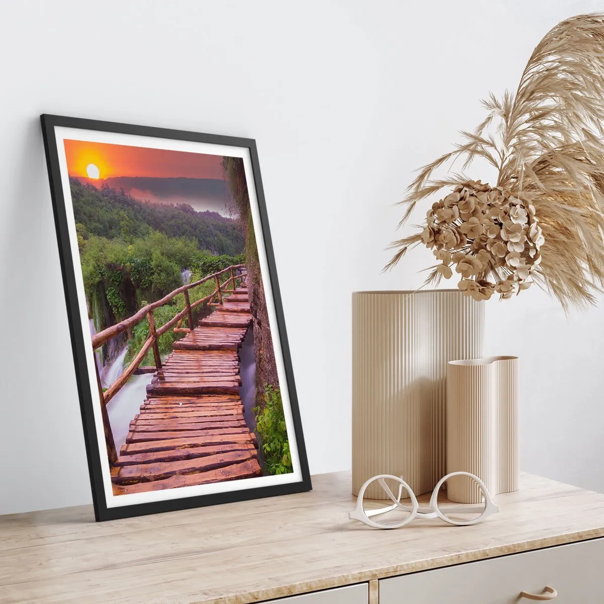 Poster in einem schwarzem Rahmen - Schönheit jenseits des Glaubens - 70x100 cm