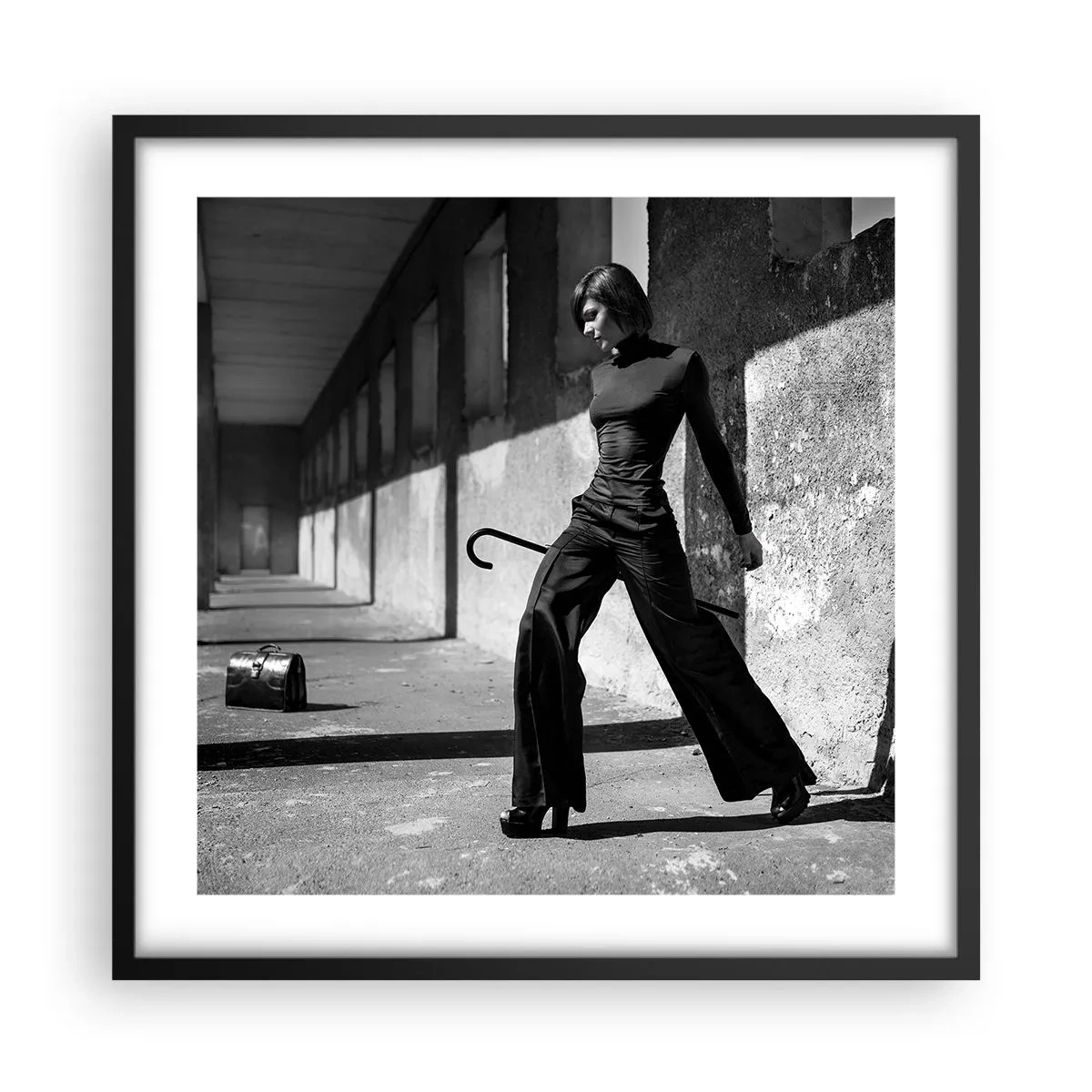 Poster in einem schwarzem Rahmen - Urbane Eleganz - 50x50 cm