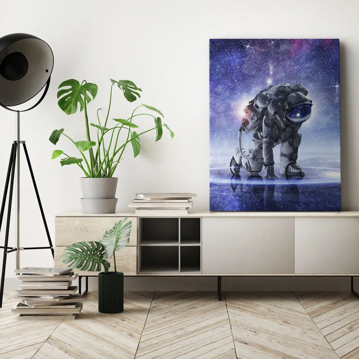 Bild auf Leinwand - Leinwandbild - Astronaut in einer galaktischen Landschaft - 80x120cm - Der Sternenhimmel über mir - Moderne Wanddekoration für Wohnzimmer und Schlafzimmer ARTTOR