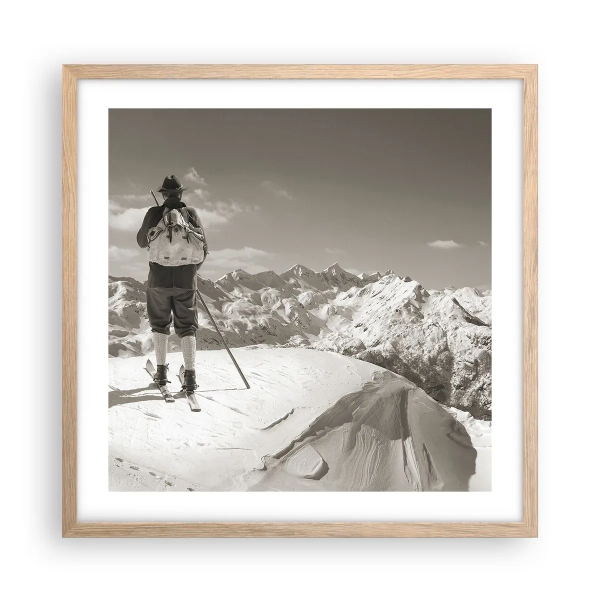 Poster in einem Rahmen aus heller Eiche - Und die Berge bleiben unverändert - 50x50 cm