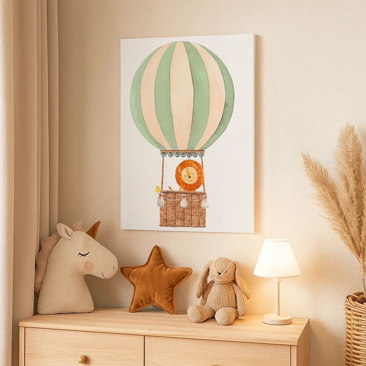 Bild auf Leinwand - Leinwandbild - Ein Ballon mit einem lächelnden Löwen in einem pastellfarbenen Korb - 50x70cm - Leons Reisen - Moderne Wanddekoration für Wohnzimmer und Schlafzimmer ARTTOR