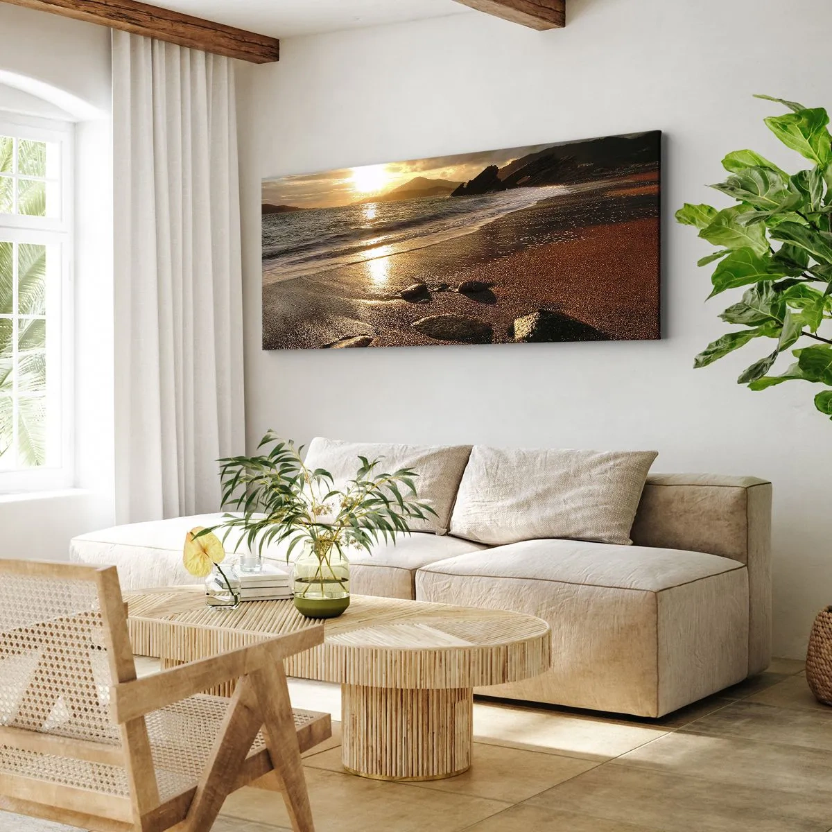 Bild auf Leinwand - Leinwandbild - Strand bei Sonnenuntergang mit Steinen am Ufer - 160x50cm - Folge der Sonne zu den Hügeln - Moderne Wanddekoration für Wohnzimmer und Schlafzimmer ARTTOR