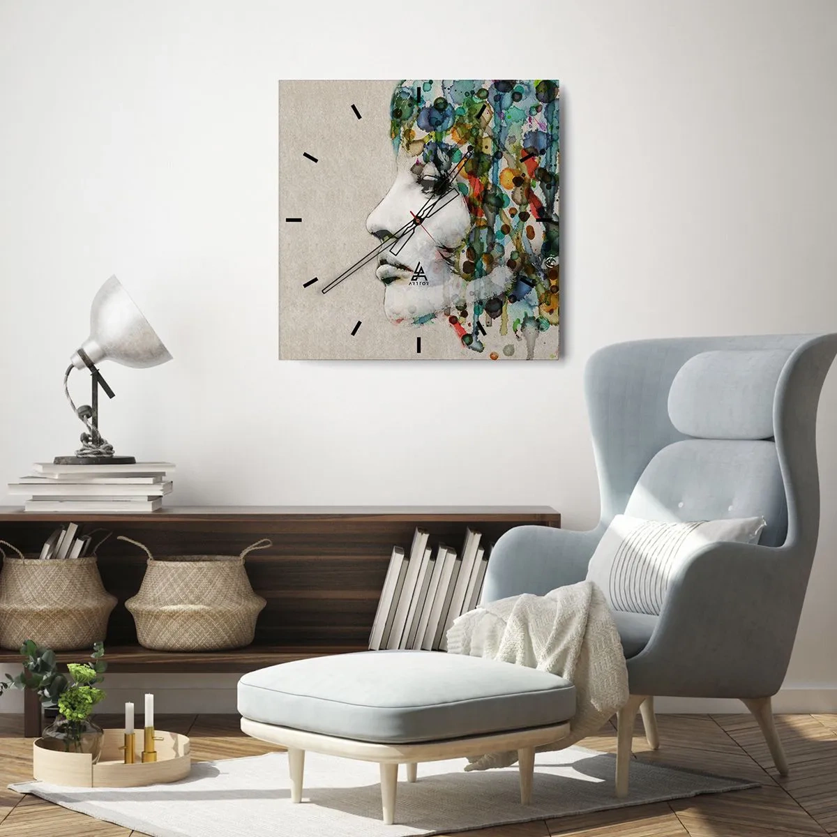 Wanduhr - Glasuhr - Profil einer Frau in Aquarellfarben mit abstraktem Hintergrund - 30x30cm - Sie tauchte aus dem Grau auf - Moderne Wanddekoration für Wohnzimmer und Schlafzimmer ARTTOR