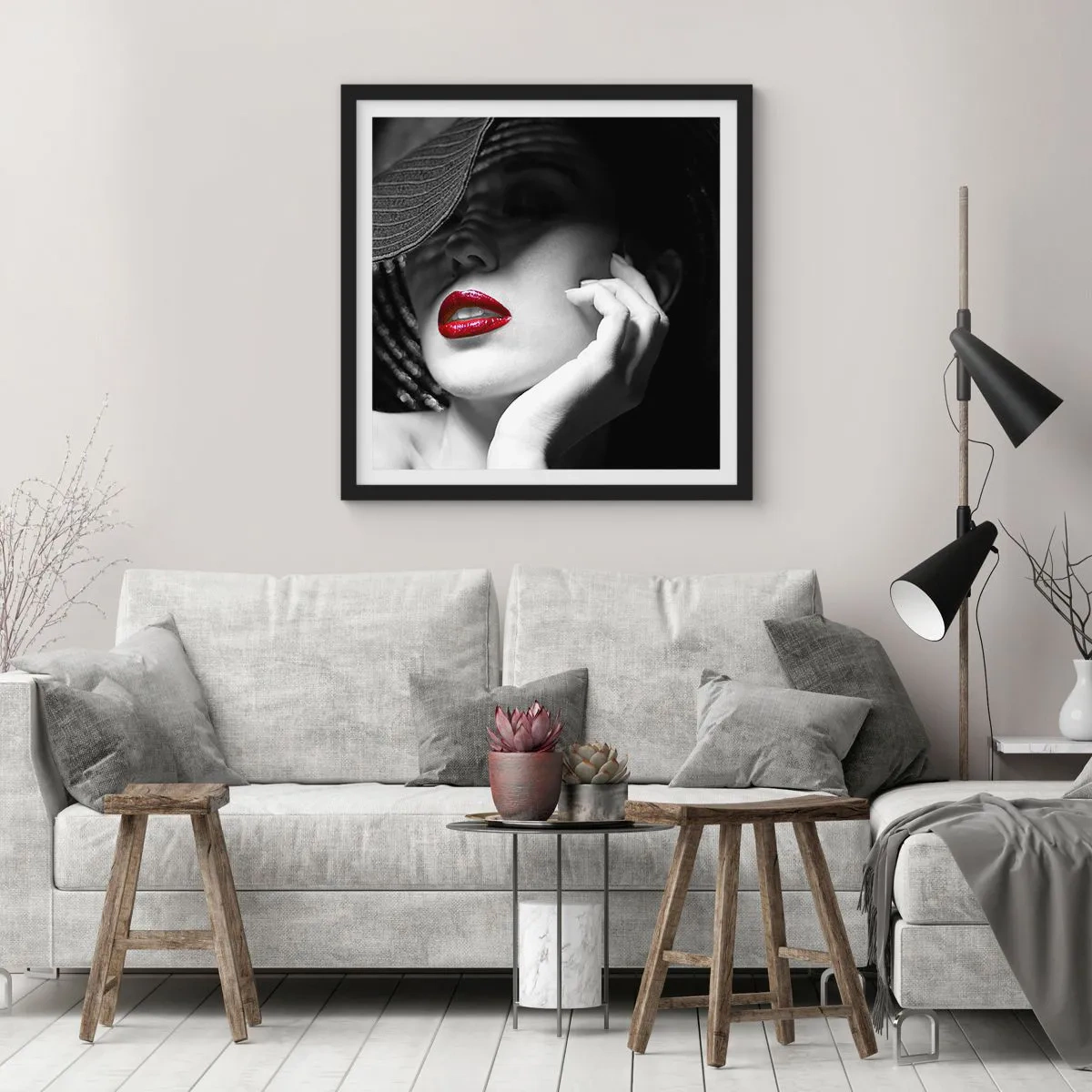 Poster in einem schwarzem Rahmen - Eine Studie in Scharlachrot - 40x40 cm