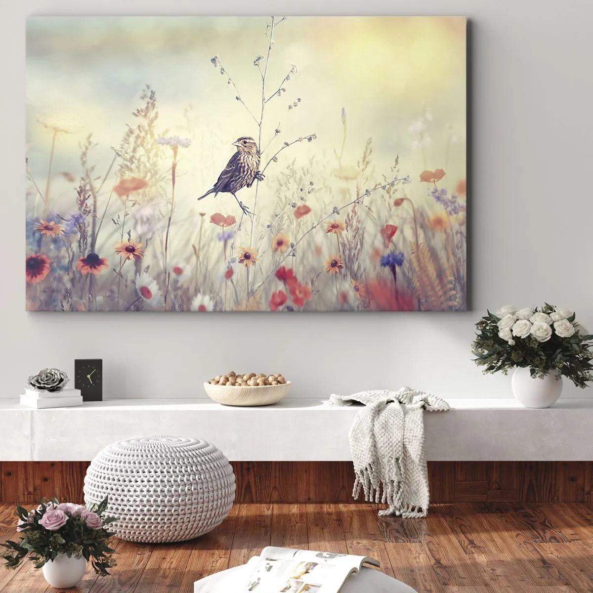 Bild auf Leinwand - Leinwandbild - Ein Vogel vor dem Hintergrund einer bunten Wiese in Pastellfarben - 120x80cm - Vogelporträt mit einer Wiese im Hintergrund - Moderne Wanddekoration für Wohnzimmer und Schlafzimmer ARTTOR