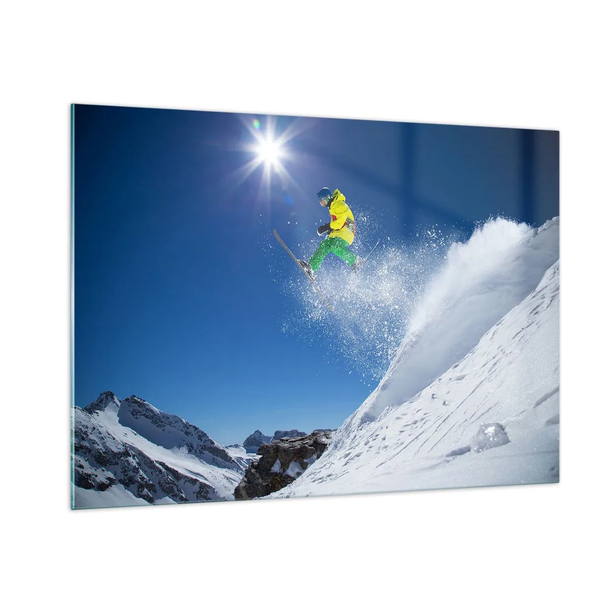 Glasbild - Bild auf glas - Ein Skifahrer in Aktion vor der Kulisse schneebedeckter Berge - 100x70cm - Tanzen mit den Bergen - Moderne Wanddekoration für Wohnzimmer und Schlafzimmer ARTTOR