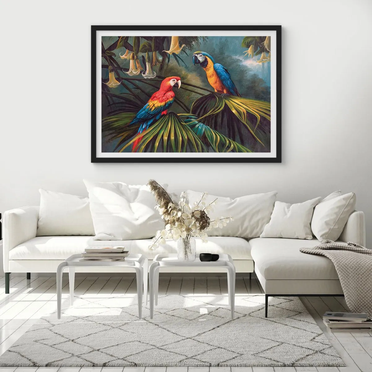 Poster in einem schwarzem Rahmen - Papageien in einem tropischen Wald mit exotischen Blumen im Hintergrund - 100x70cm - Romantik in den Tropen - Moderne Wanddekoration für Wohnzimmer und Schlafzimmer ARTTOR