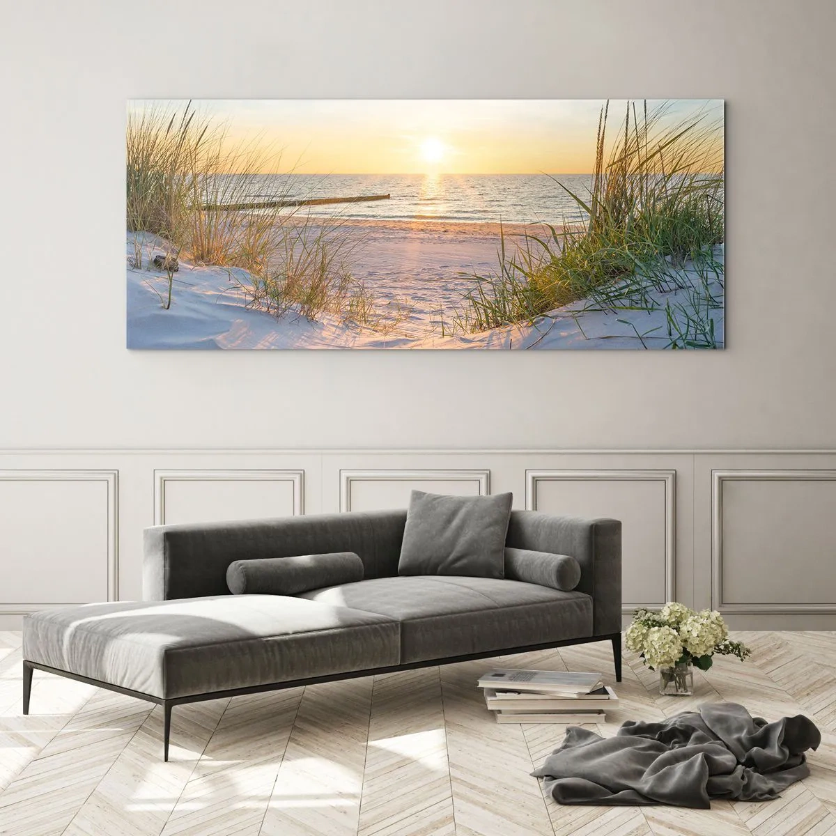 Glasbild - Bild auf glas - Ein Sandstrand mit Blick auf den Sonnenuntergang über dem Meer - 160x50cm - Das Rauschen des Meeres, der Gesang der Vögel, ein wilder Strand im Gras ... - Moderne Wanddekoration für Wohnzimmer und Schlafzimmer ARTTOR