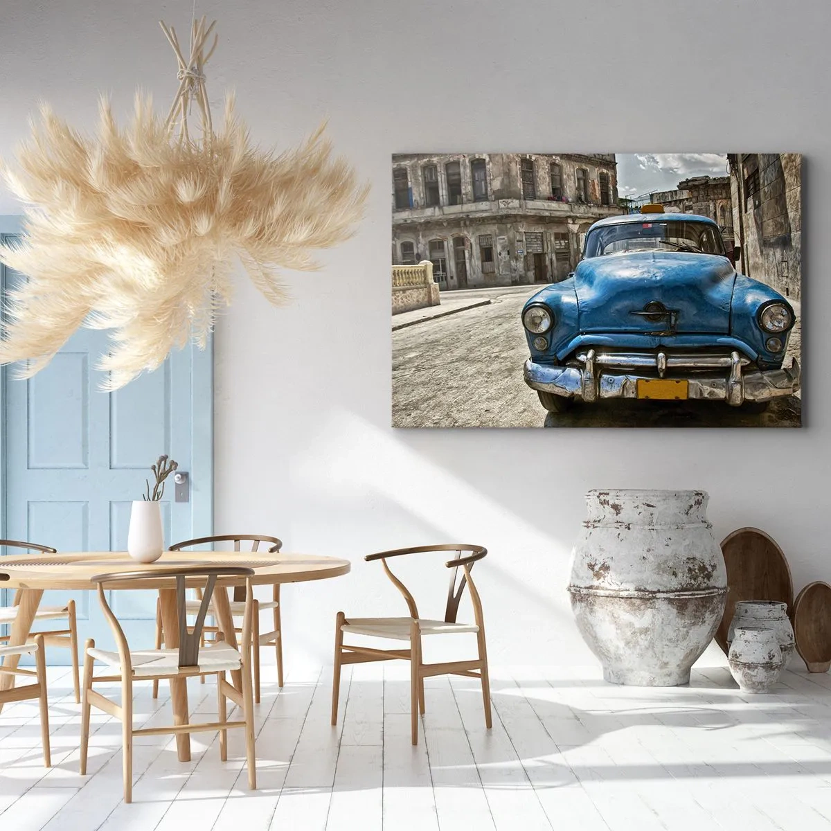 Bild auf Leinwand - Leinwandbild - Ein altes blaues Auto auf der Straße im Retro-Stil - 120x80cm - Alt ist schön - Moderne Wanddekoration für Wohnzimmer und Schlafzimmer ARTTOR