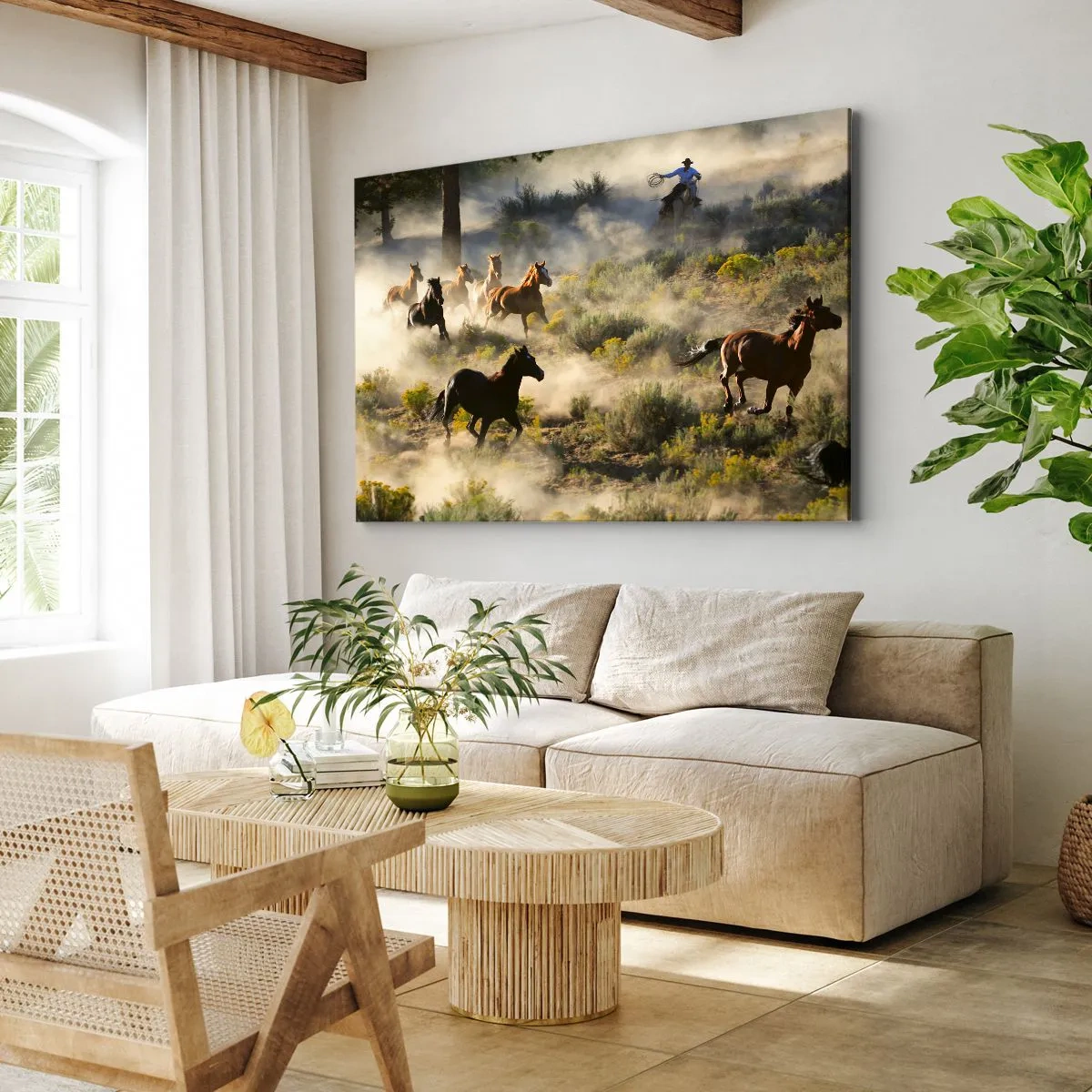 Bild auf Leinwand - Leinwandbild - Eine Herde wilder Pferde galoppiert durch Staub und Vegetation - 70x50cm - Rivalität – Freiheit oder männliche Stärke? - Moderne Wanddekoration für Wohnzimmer und Schlafzimmer ARTTOR