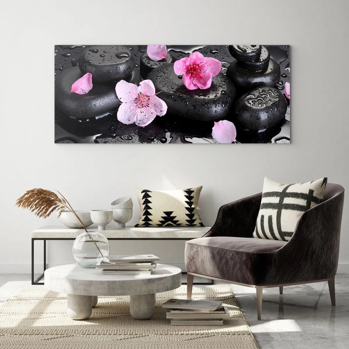 Glasbild - Bild auf glas - Schwarze Steine und rosa Blumen im Spa-Stil - 120x50cm - Und der Stein fällt vom Herzen - Moderne Wanddekoration für Wohnzimmer und Schlafzimmer ARTTOR