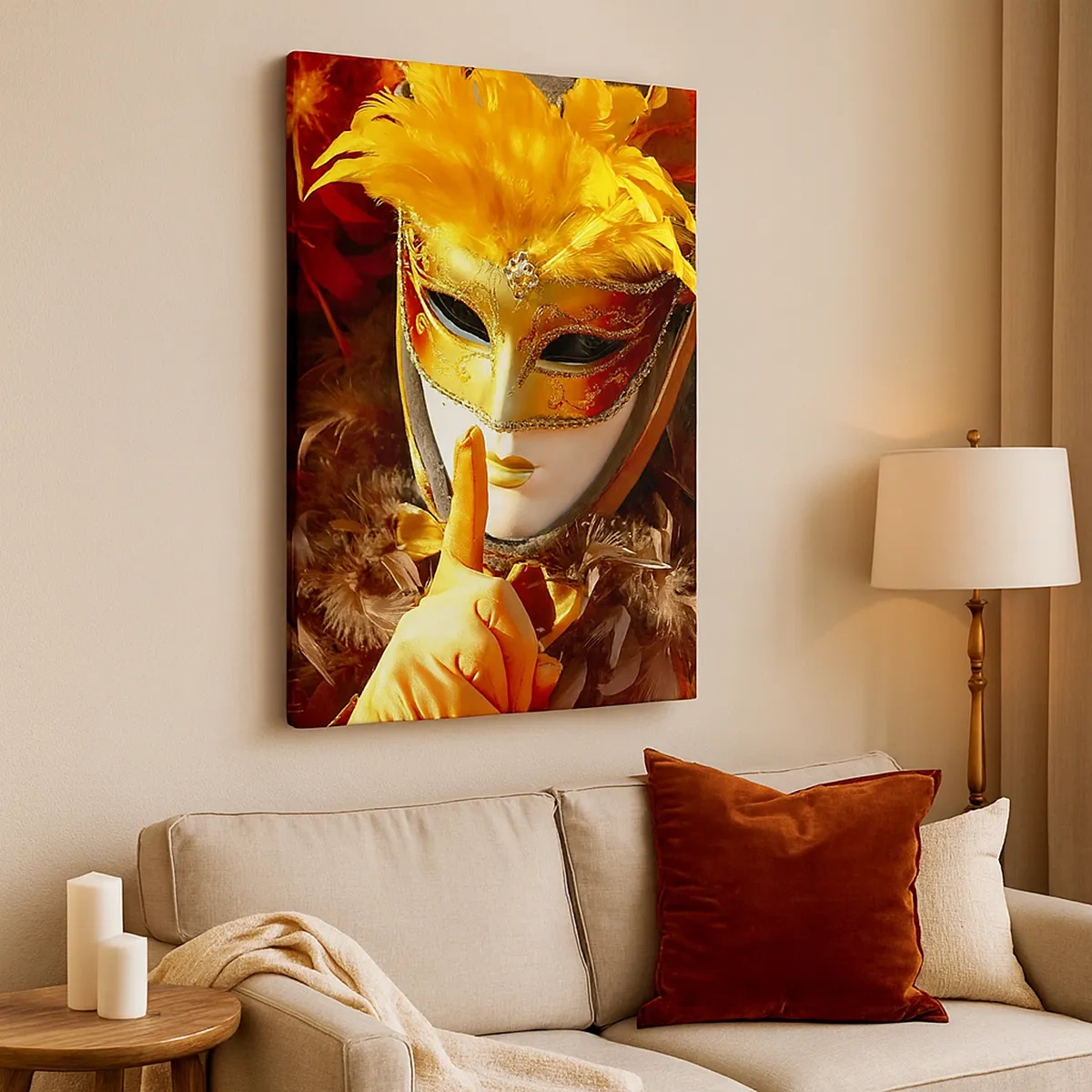 Bild auf Leinwand - Leinwandbild - Karnevalsmaske in Gold- und Orangetönen - 50x70cm - Geheimnis ist Teil des Spiels - Moderne Wanddekoration für Wohnzimmer und Schlafzimmer ARTTOR