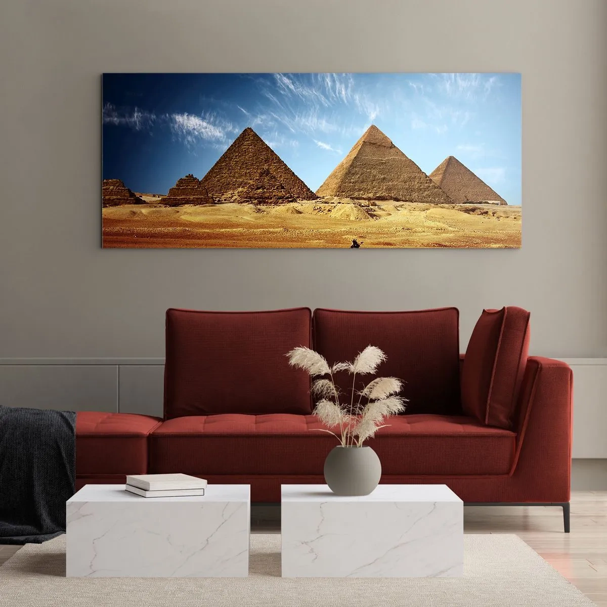 Glasbild - Bild auf glas - Die Pyramiden von Gizeh vor blauem Himmel und Wüstenlandschaft - 120x50cm - 40 Jahrhunderte schauen dich an - Moderne Wanddekoration für Wohnzimmer und Schlafzimmer ARTTOR