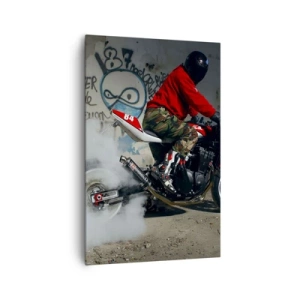 Bild auf Leinwand - Leinwandbild - Ein Motorradfahrer vollführt einen spektakulären Drift in einem verlassenen, mit Graffiti bedeckten Gebäude. - 80x120cm - Verfolge mich! - Moderne Wanddekoration für Wohnzimmer und Schlafzimmer ARTTOR