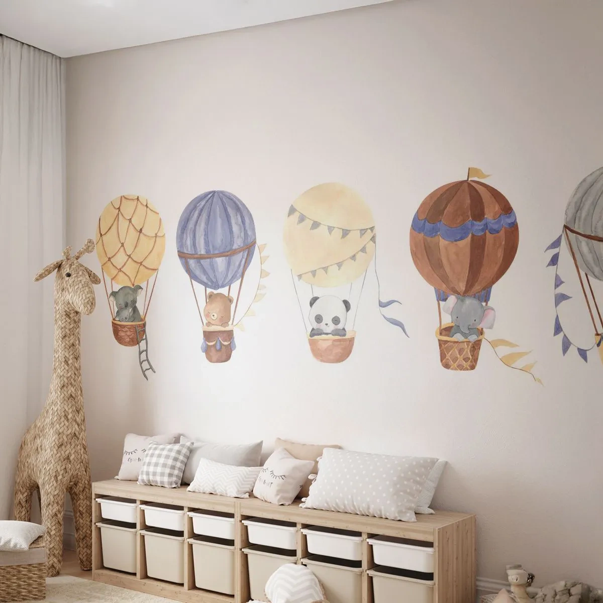 Fototapete Premium Sand - Freunde auf Reise - Luftballons, Tiere, Kinder - 100x70 cm