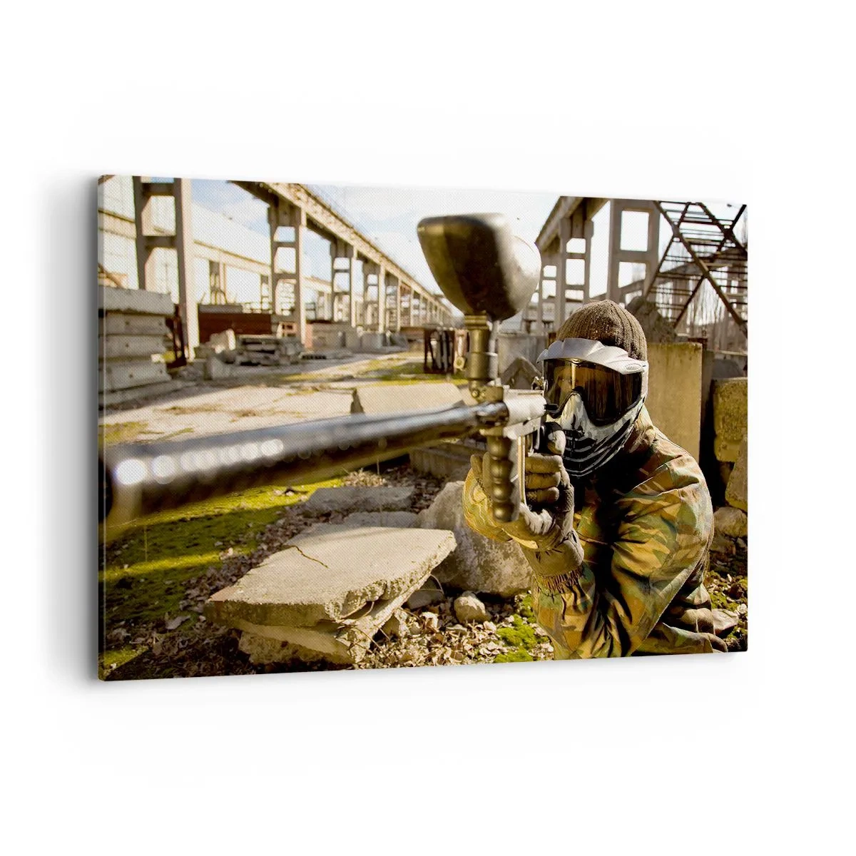 Bild auf Leinwand - Leinwandbild - Ein Paintball-Spieler in Tarnkleidung zielt mit einem Markierer - 100x70cm - Auch du kannst ein Held werden - Moderne Wanddekoration für Wohnzimmer und Schlafzimmer ARTTOR