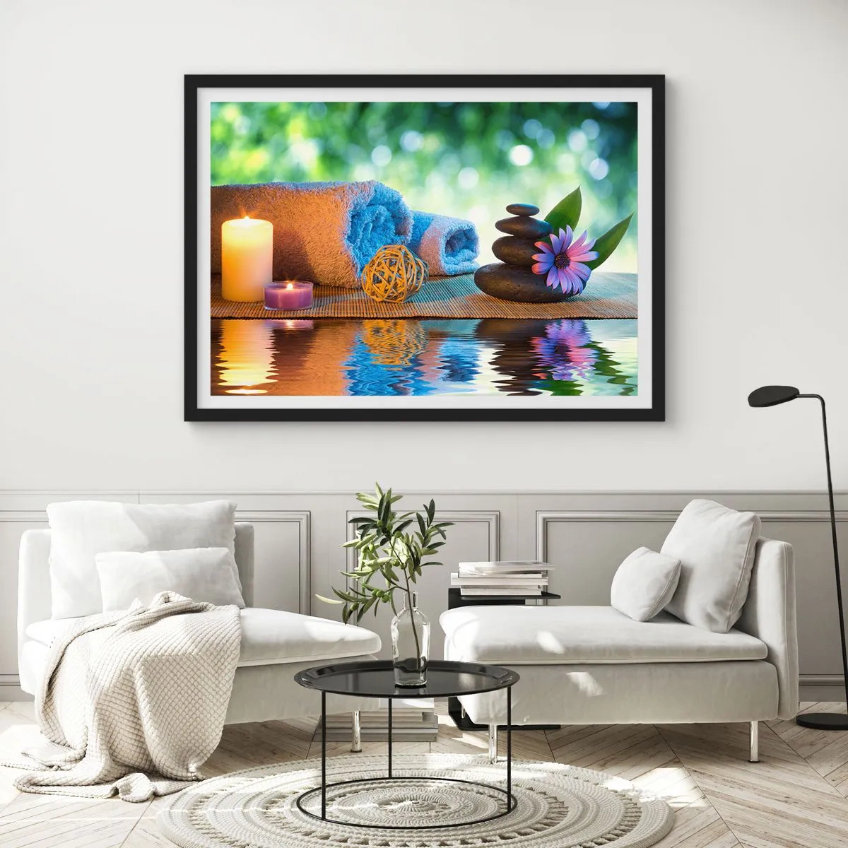 Poster in einem schwarzem Rahmen - Entspannendes SPA-Set mit Handtüchern, Kerzen und Steinen - 100x70cm - Zeit für den Körper - Moderne Wanddekoration für Wohnzimmer und Schlafzimmer ARTTOR