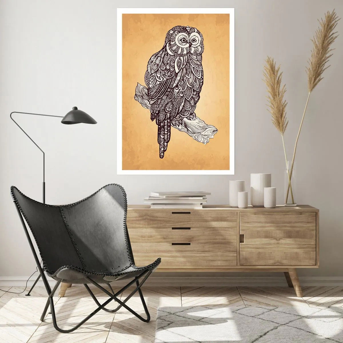Poster - Eine stilisierte Eule in ornamentalem Muster auf beigem Hintergrund. - 50x70cm - Kunstvolle Ornamente der Weisheit - Moderne Wanddekoration für Wohnzimmer und Schlafzimmer ARTTOR