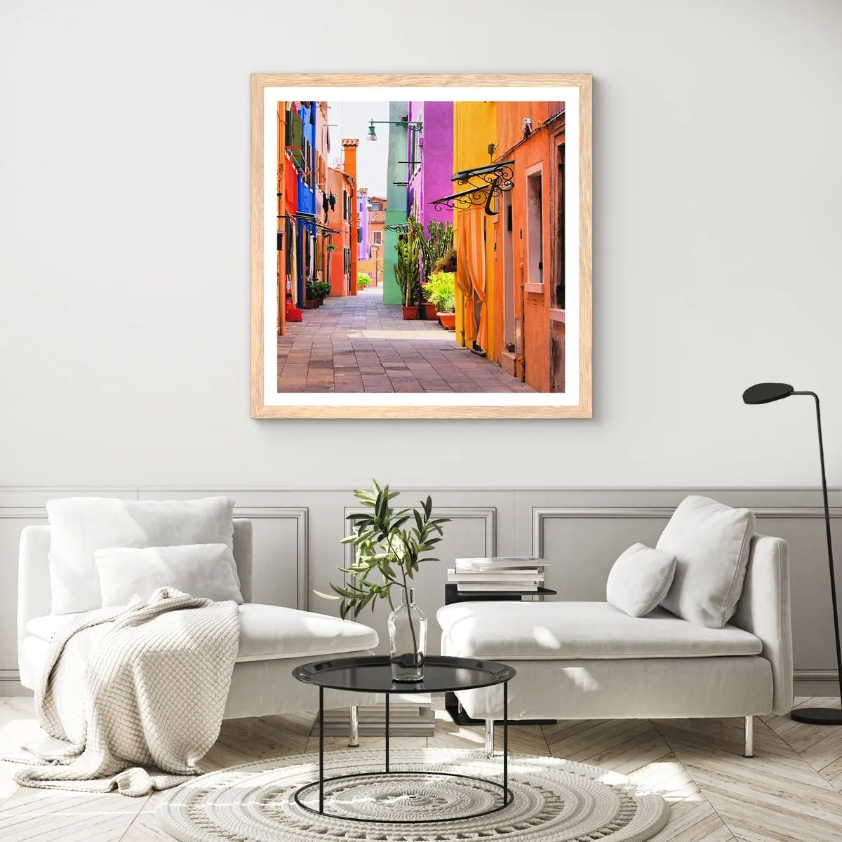 Poster in einem Rahmen aus heller Eiche - Regenbogengasse - 60x60 cm