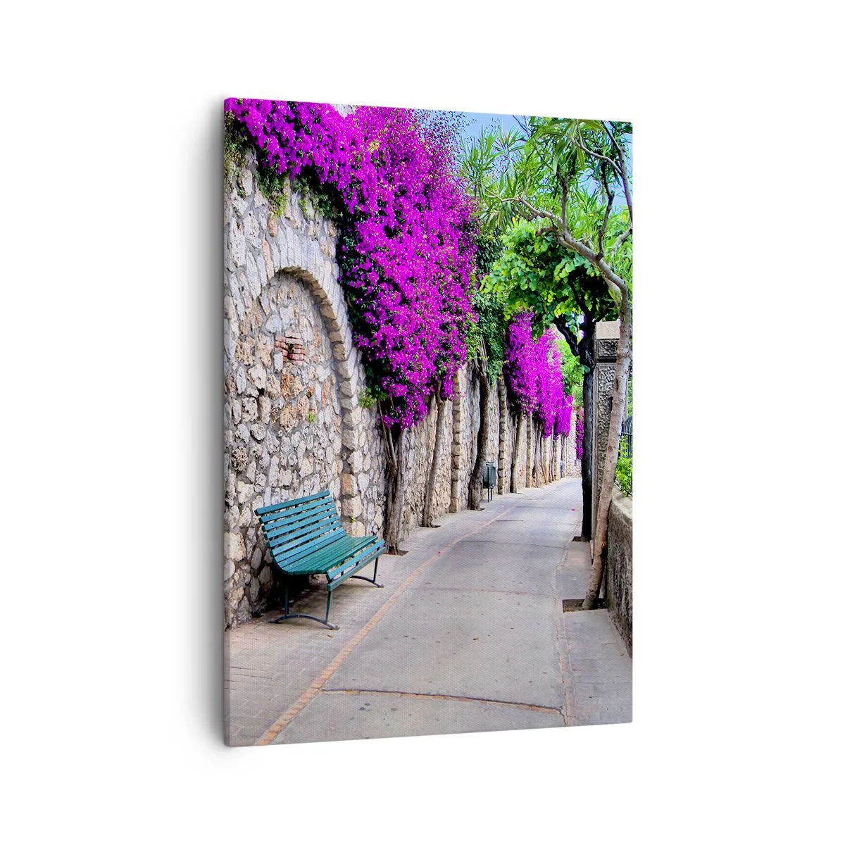 Bild auf Leinwand - Leinwandbild - Ein Steinweg mit einer Bank und blühenden lila Blumen - 50x70cm - Lass uns so schnell wie möglich treffen - Moderne Wanddekoration für Wohnzimmer und Schlafzimmer ARTTOR